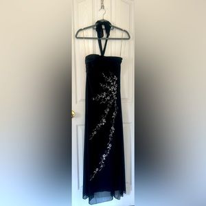 Black Evening Dress Size L. Sheer Fabric Stunning 🌟